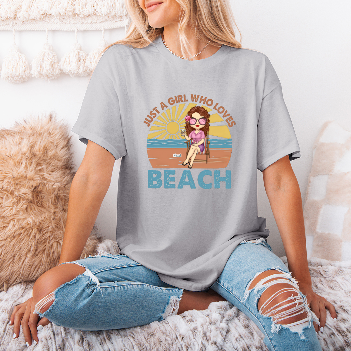 Just A Girl Who Loves Beach - Personalized T-shirt - Gift For Bestie